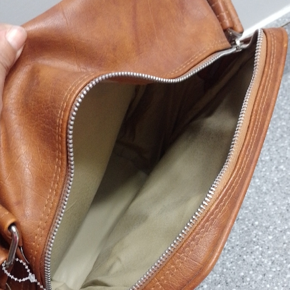 Samsonite Brown Messenger Bag with Adjustable Strap - Picture 13 of 14